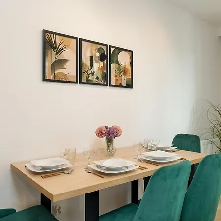 Cozy Studio With Parking In Poznan By Noclegi Renters Exterior photo